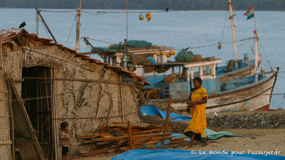 INDE-KERALA-MELLET019