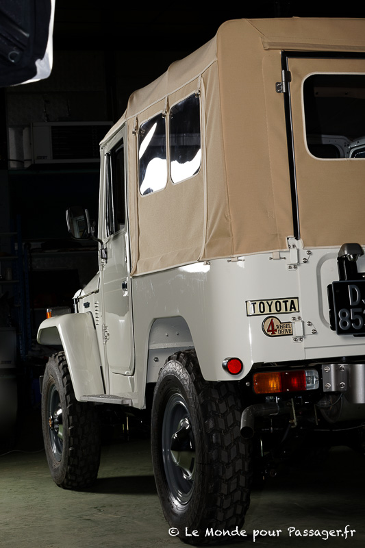 Bj40-Rev'tt-0017